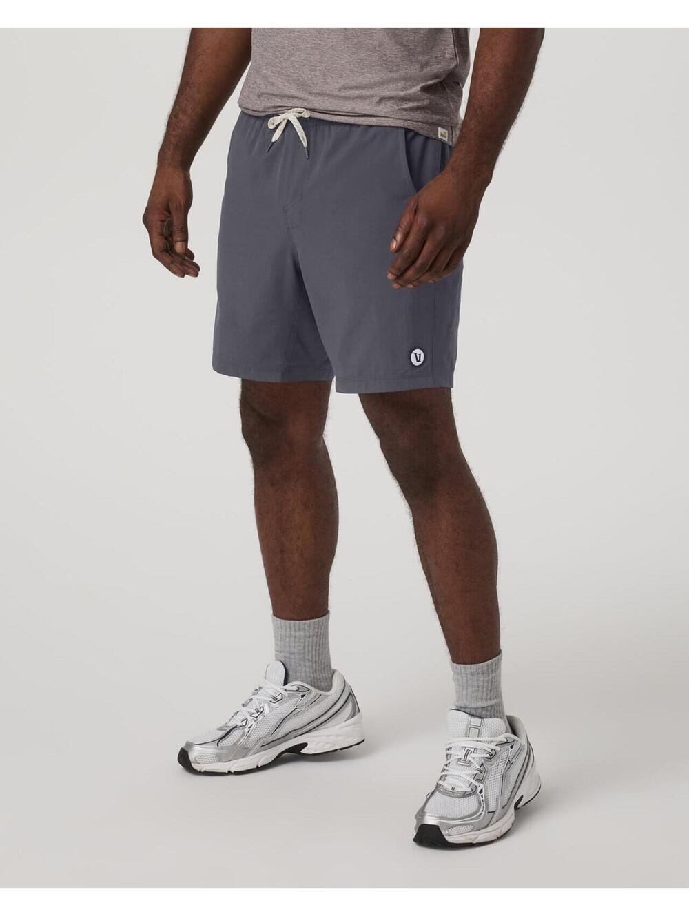 Vuori Kore Short 7” Lined Men’s XL Light Gray Athletic Shorts NWT